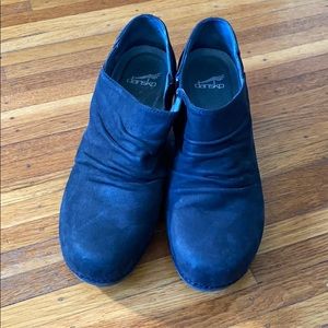 Dansko Women’s Sheena Leather Wedge Bootie